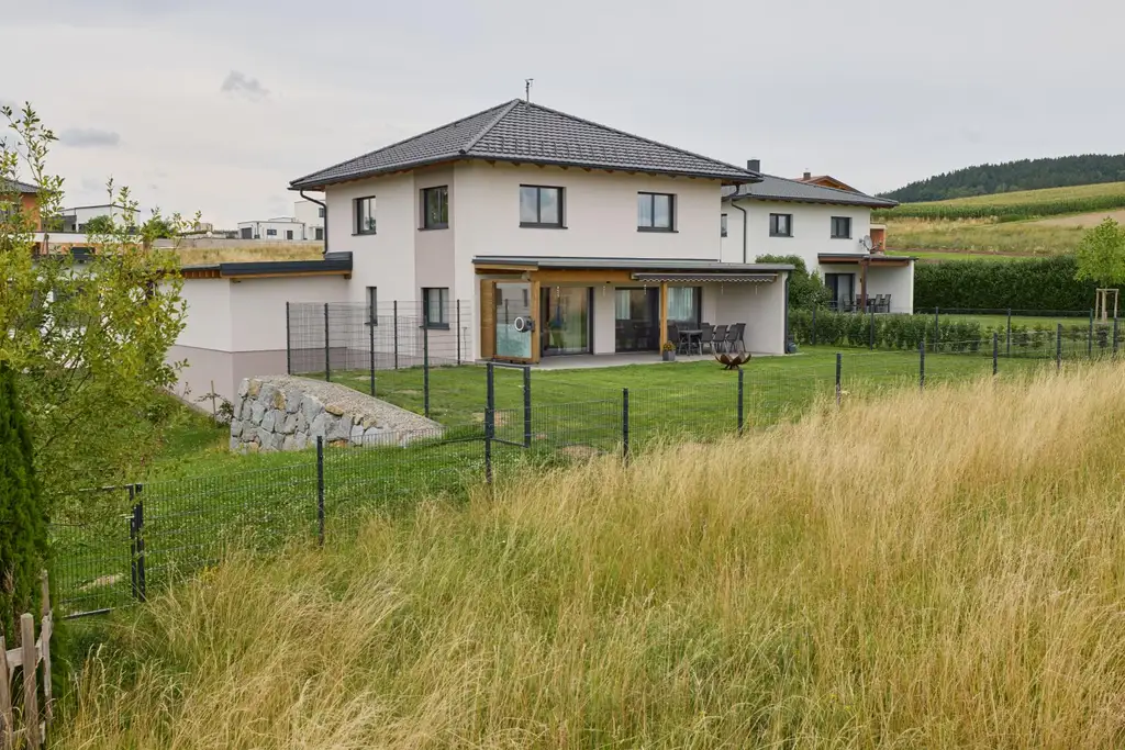 Ihr Wohntraum wartet: Energieeffizientes Zuhause in ruhiger Siedlungslage