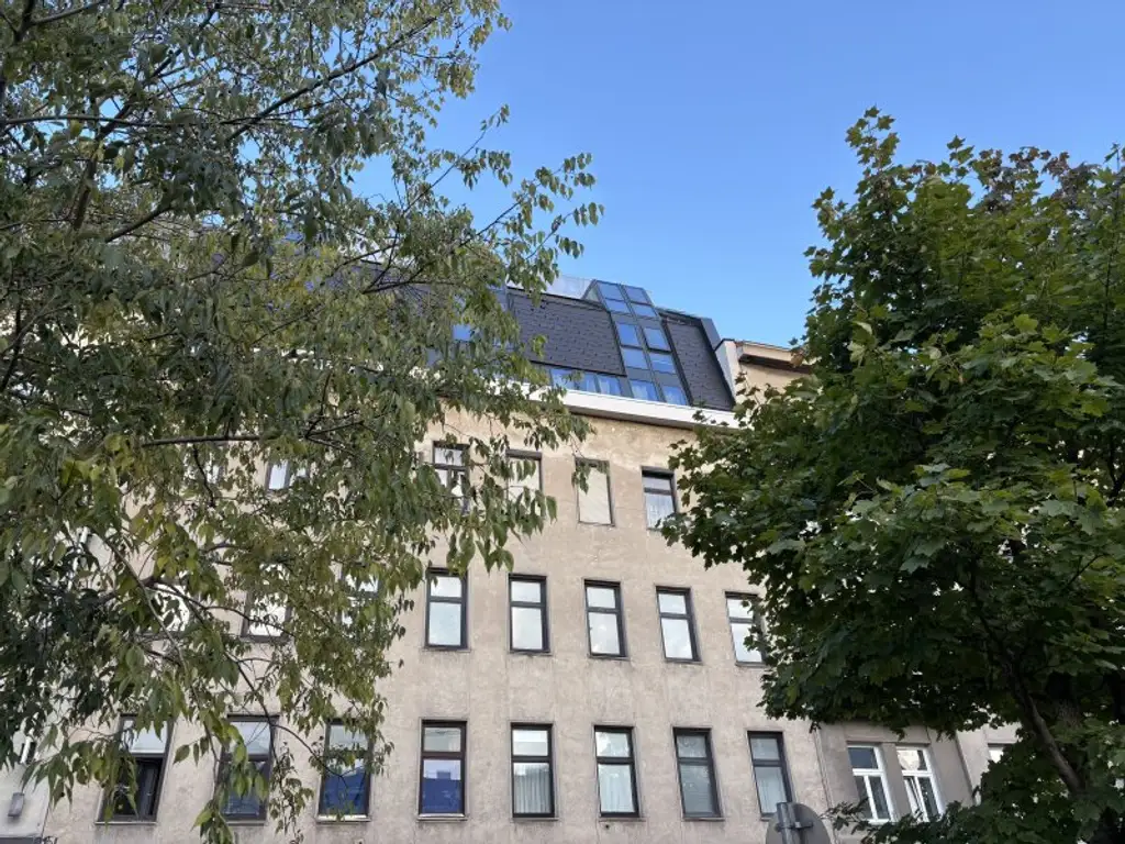 Exklusive Dachgeschosswohnung mit Terrasse am Neubaugürtel