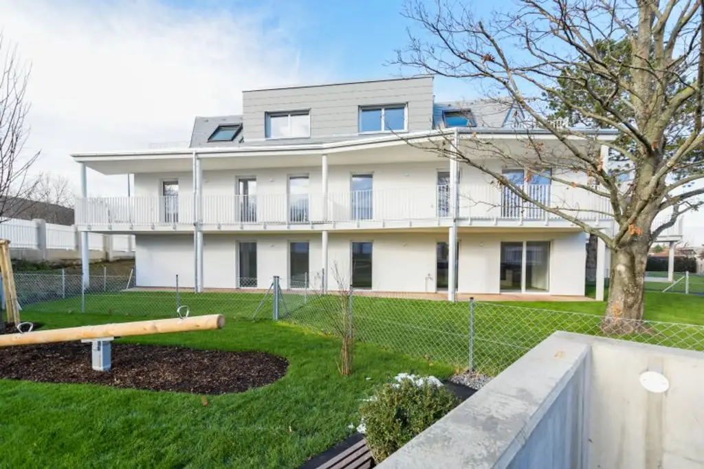Lichtdurchflutete, großzügige 3-Zimmer Wohnung in traumhafter Lage von Mödling