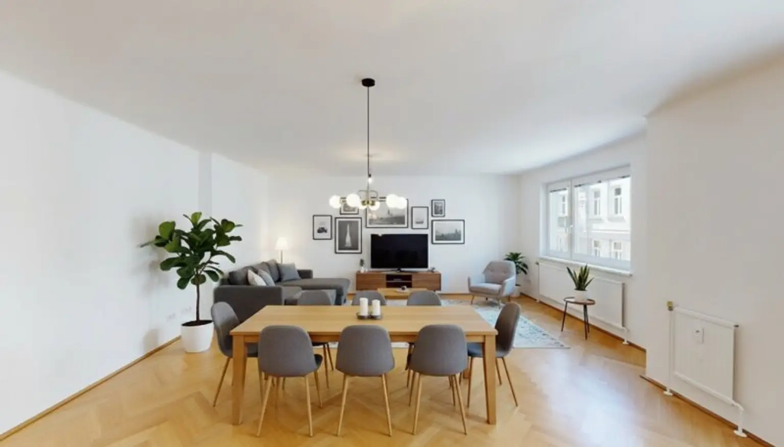 Wohn-/Esszimmer Beispielbild