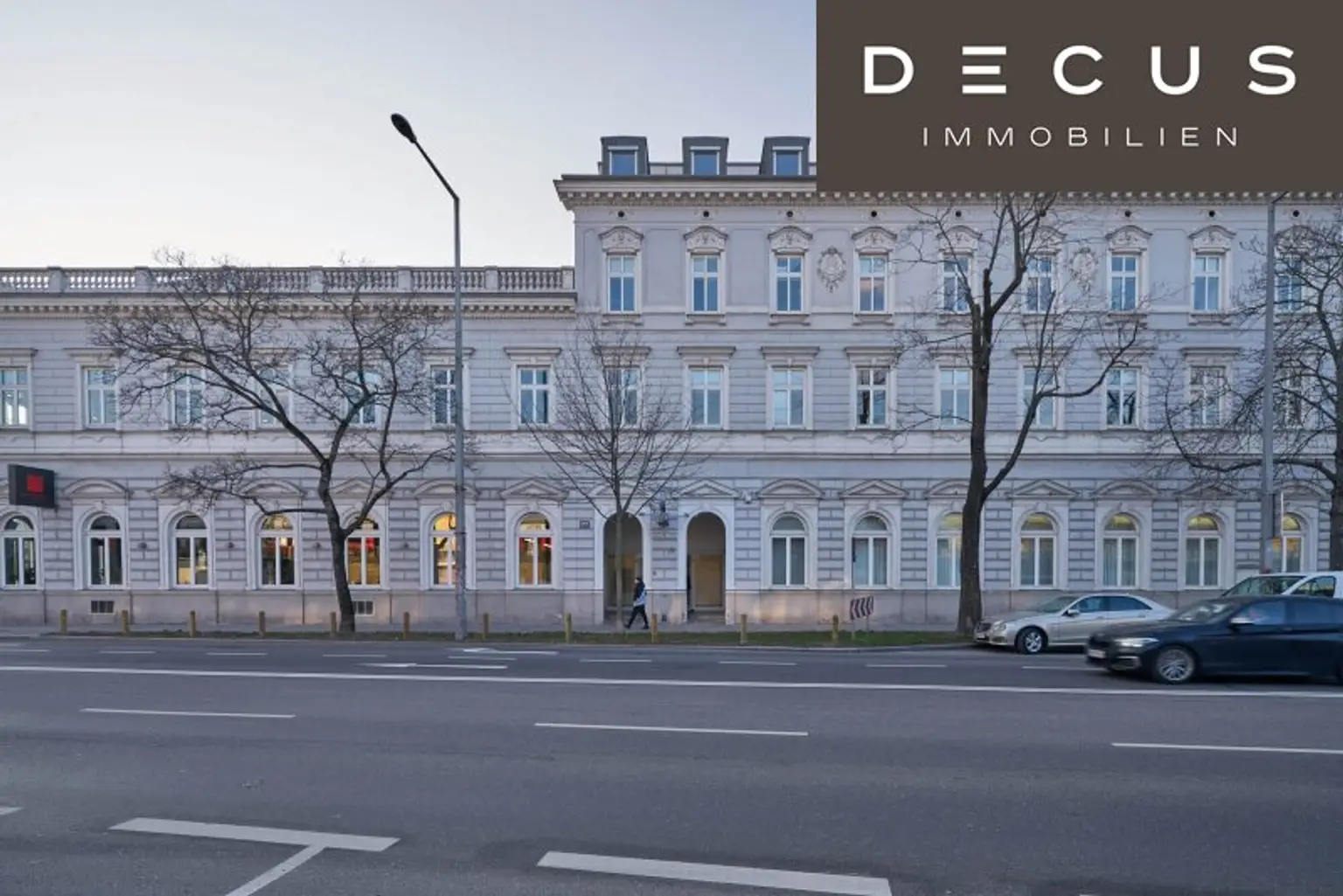 + + + NUSSDORFER PLATZ + + + hochwertiges 5-Raum-Büro + + + gekühlt + + +