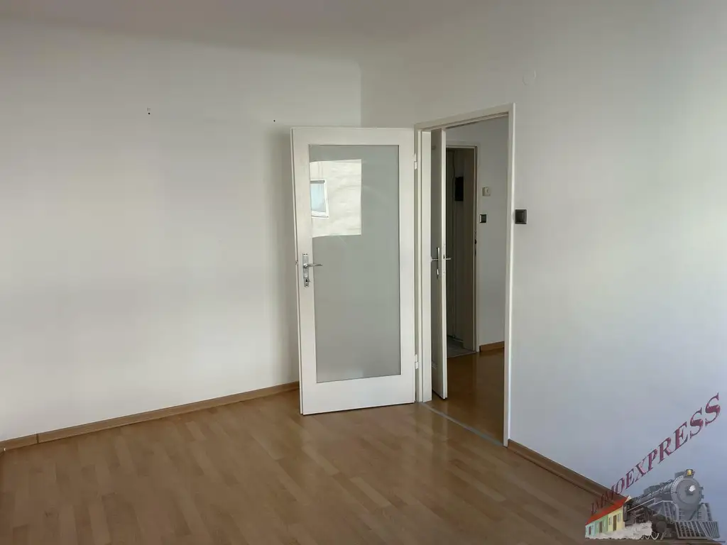 Perfekte WG-Wohnung für 2 Studierende im 11. Bezirk – top Lage & möbliert