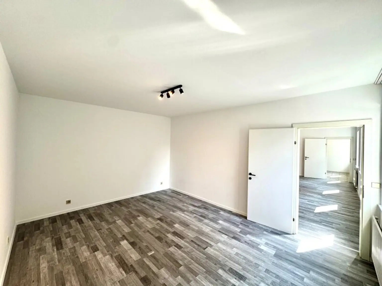 Reihenhaus-Juwel in zentraler und ruhiger Lage von Ternitz – ideal als Zuhause oder Kapitalanlage!