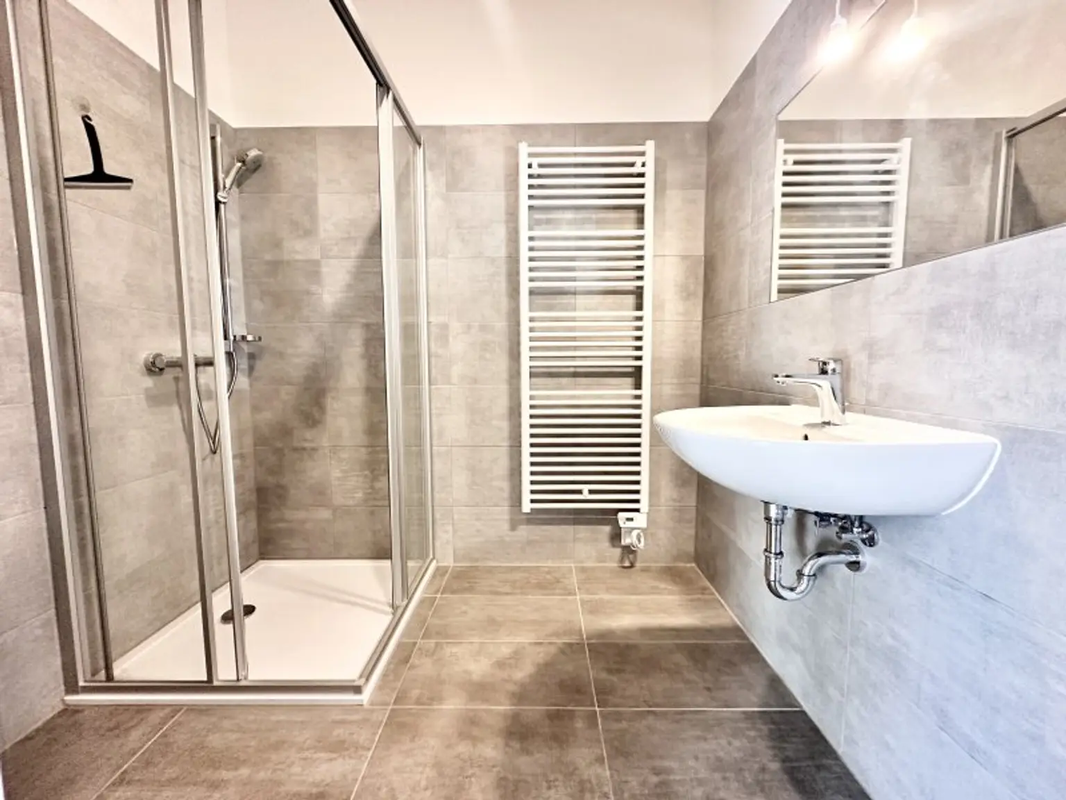 TOP Sanierte Wohnung im Dachgeschoss - Mit Schlossbergaussicht