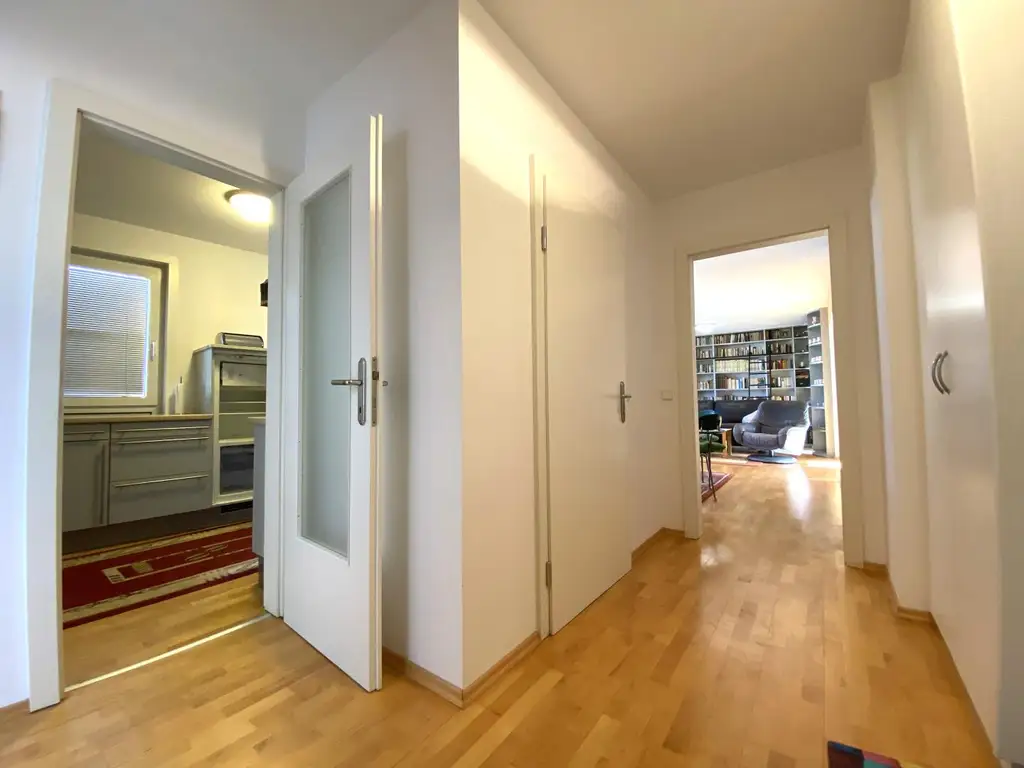 DG-Wohnung mit 2 Terrassen auf Wohnebene und phänomenalem Fernblick über Wien