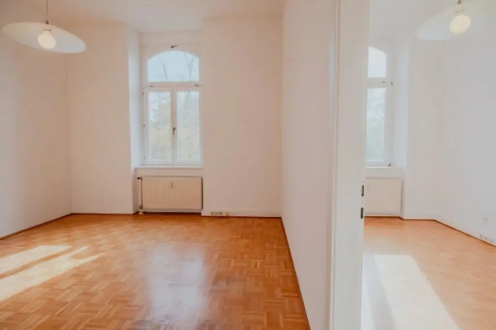 Helle 2-Zimmer-Altbauwohnung im 19. Bezirk – Nähe Hohe Warte / Silbergasse