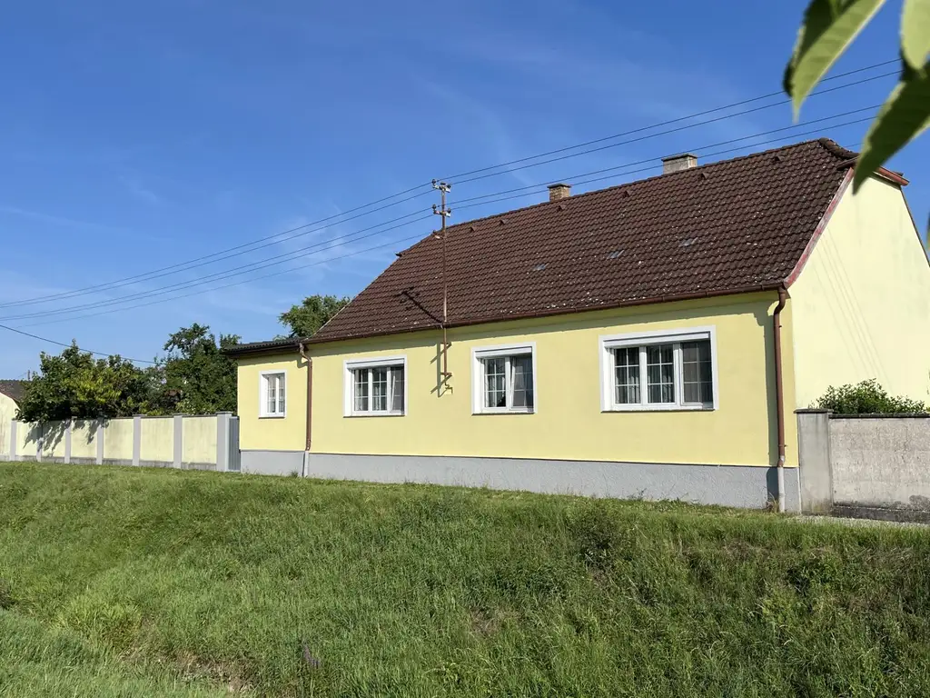 Wunderschöne Immobilie in zentraler Lage von Ladendorf