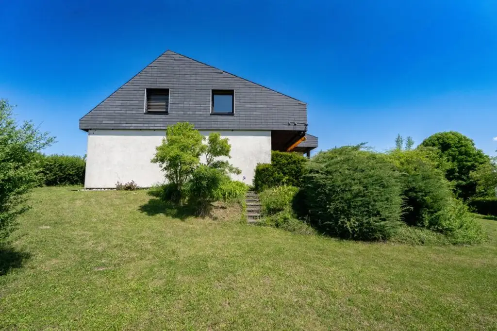 Toplage von Leonding: 7-Zimmer-Einfamilienhaus mit Pool & traumhaftem Ausblick zu kaufen