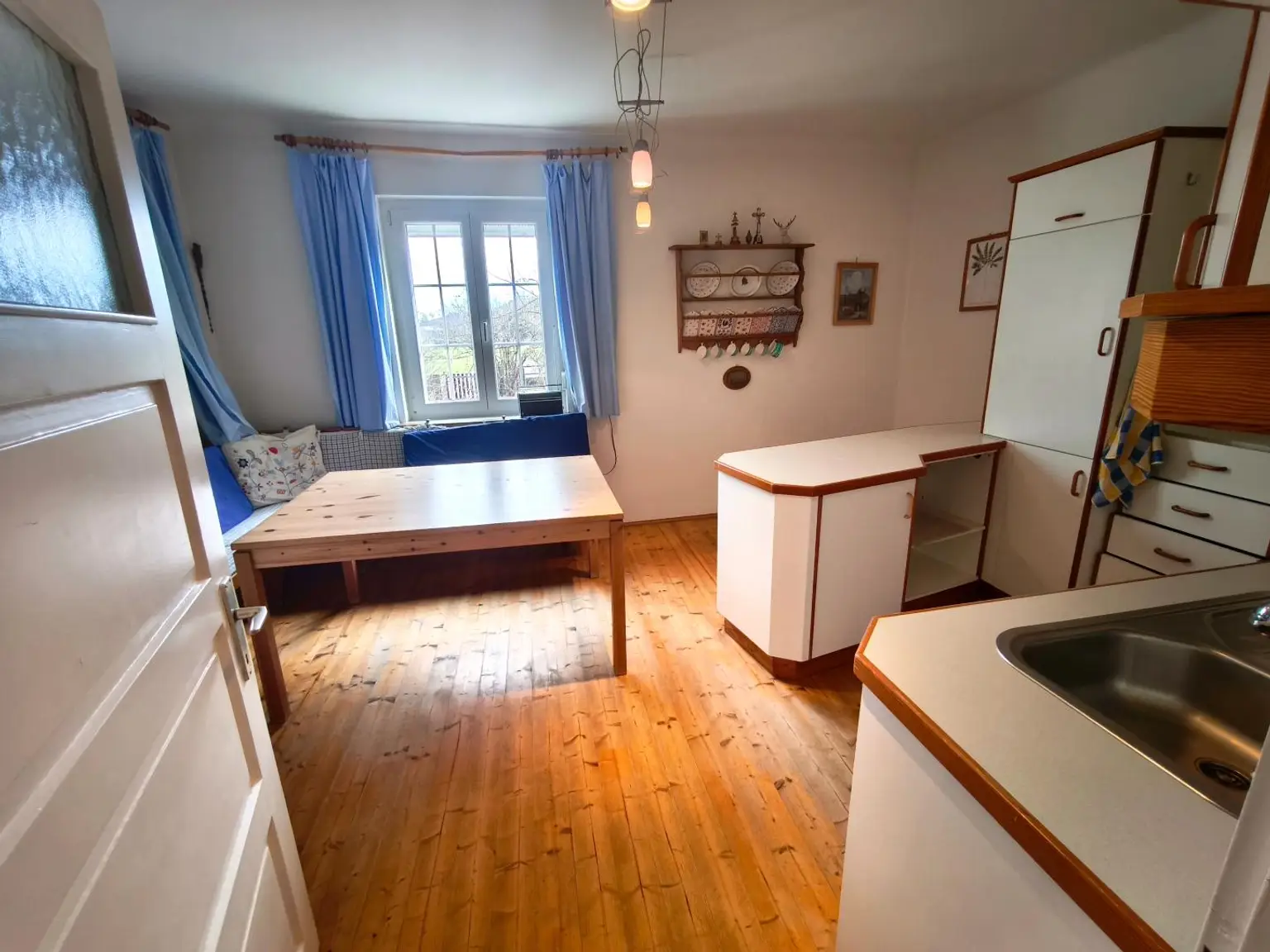 Küche Esszimmer  (1)