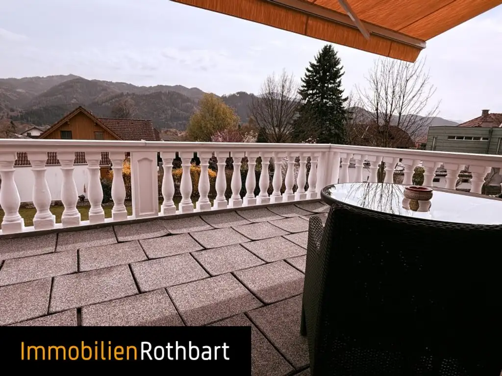 Wohnhaus mit Doppelgarage in bester Lage von St. Lorenzen!