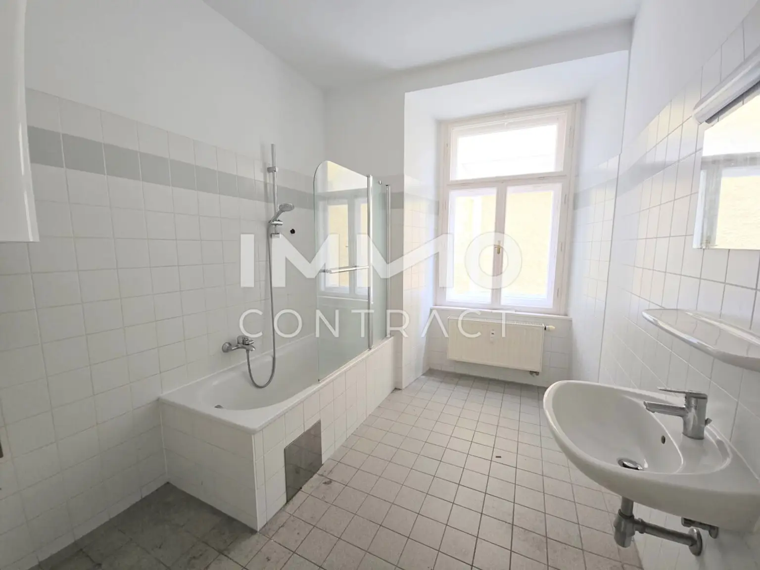 Zentrale INNENSTADTLAGE: WG-geeignete 3 Zimmer Wohnung - Sackstraße 24 / Top 03