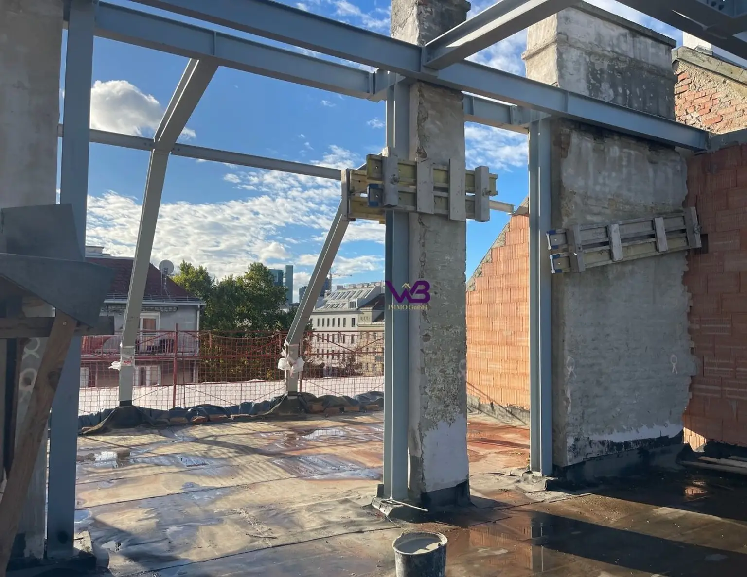 Attraktives Eckzinshaus mit Entwicklungspotenzial in 1120 Wien