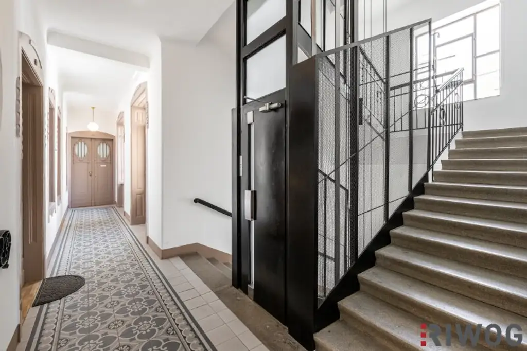 Klassische Stilaltbauwohnung mit Charme und Eleganz | Komplette Innenhoflage | 3. Etage | Nähe Donaukanal, Hundertwasserhaus, 1. Bezirk, Prater