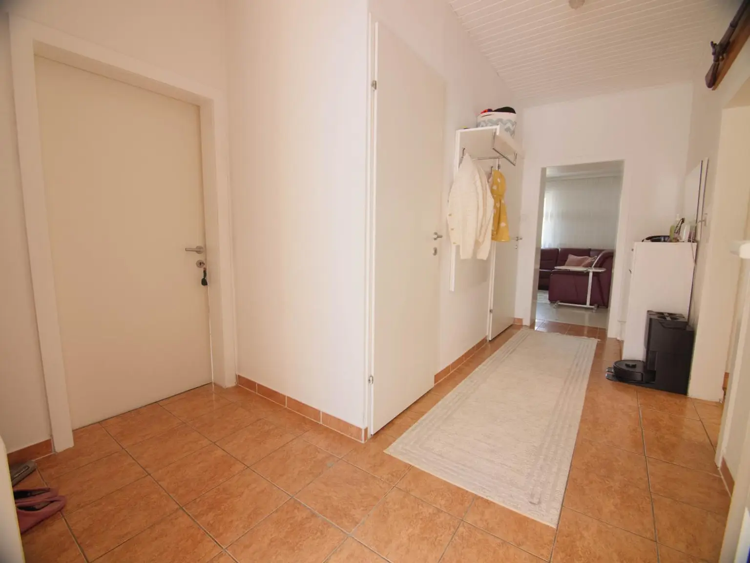 Mehrfamilienhaus mit 2 getrennten Wohneinheiten