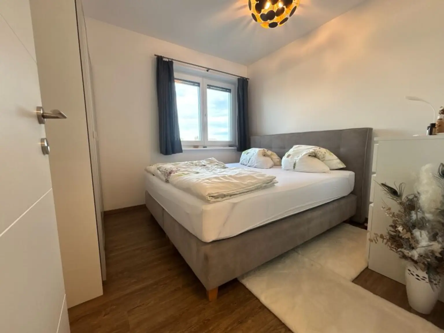 Schlafzimmer 2