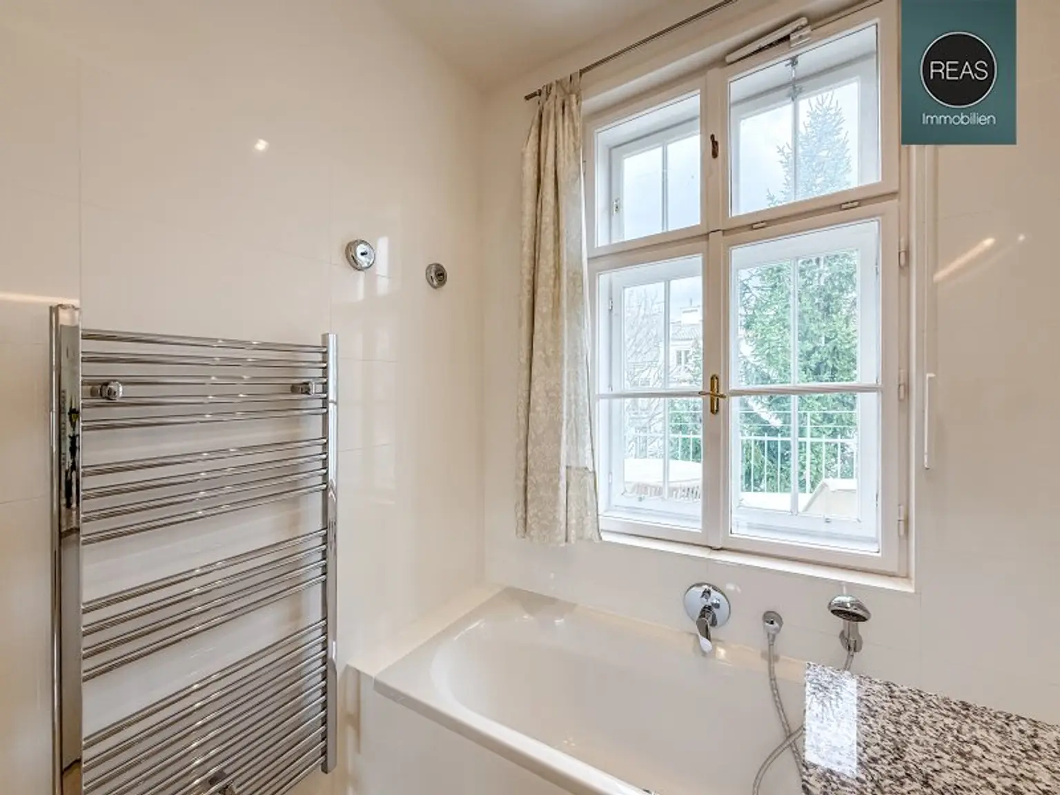 Provisionsfrei: Vollausgestattetes Apartment mit Möblierung und Balkon in Sieveringer Bestlage! Klimatisiert!