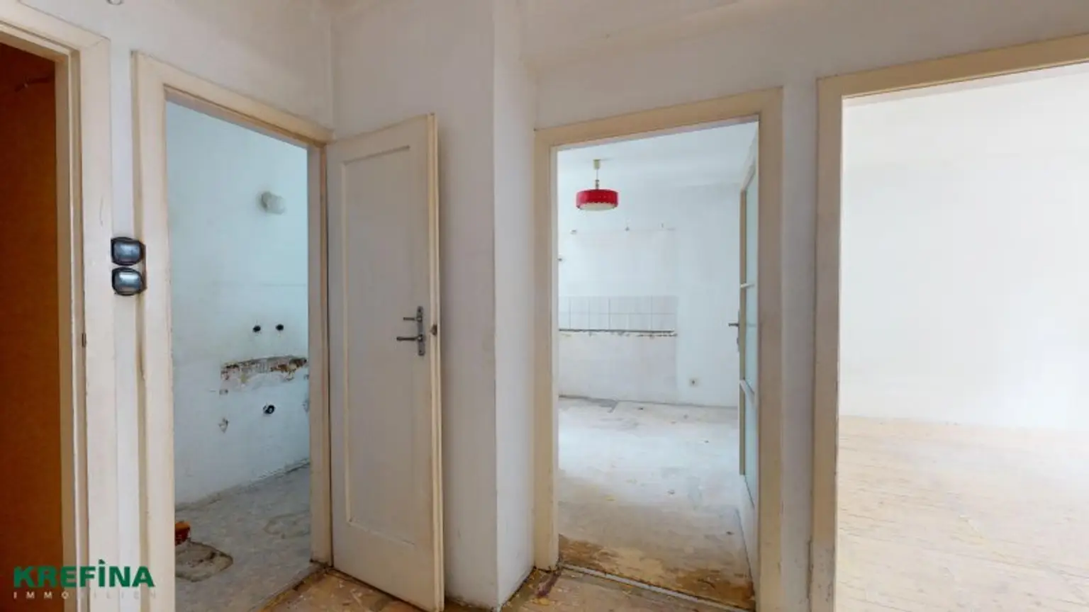 Gassergasse/Laurenzgasse:  General zu sanierende Kleinwohnung nahe Alois-Drasche-Park - 3. Liftstock - Gute Infrastruktur und Verkehrsanbindung