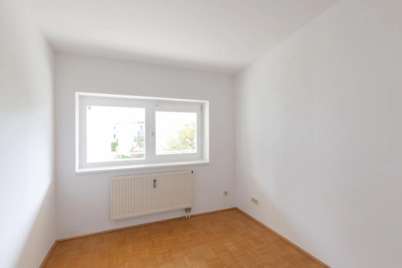 Helle 2-Zimmer-Wohnung mit Balkon in beliebter Wohnanlage – ruhig, grün, wunderbar!