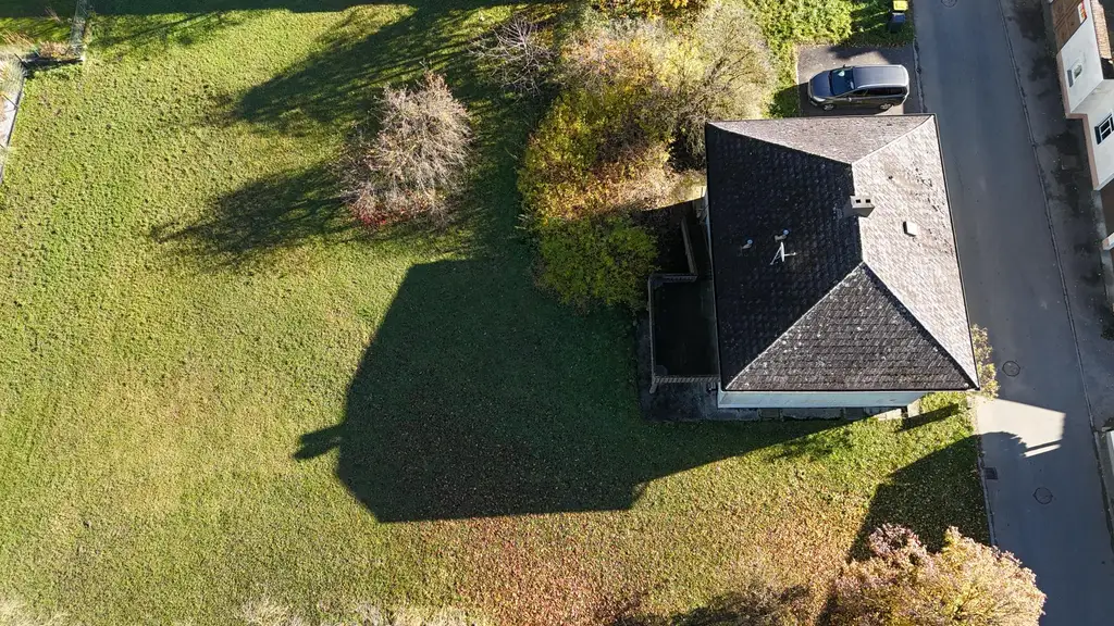 Preis verhandelbar! Wohnhaus mit großem Garten in Leiben