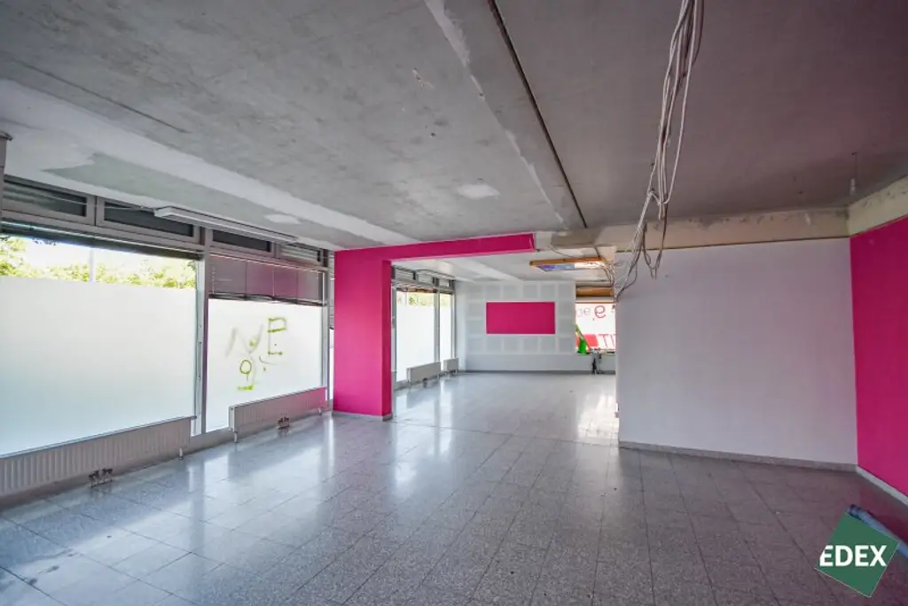 Geschäftsfläche – 310 m² am Erlaaer Platz