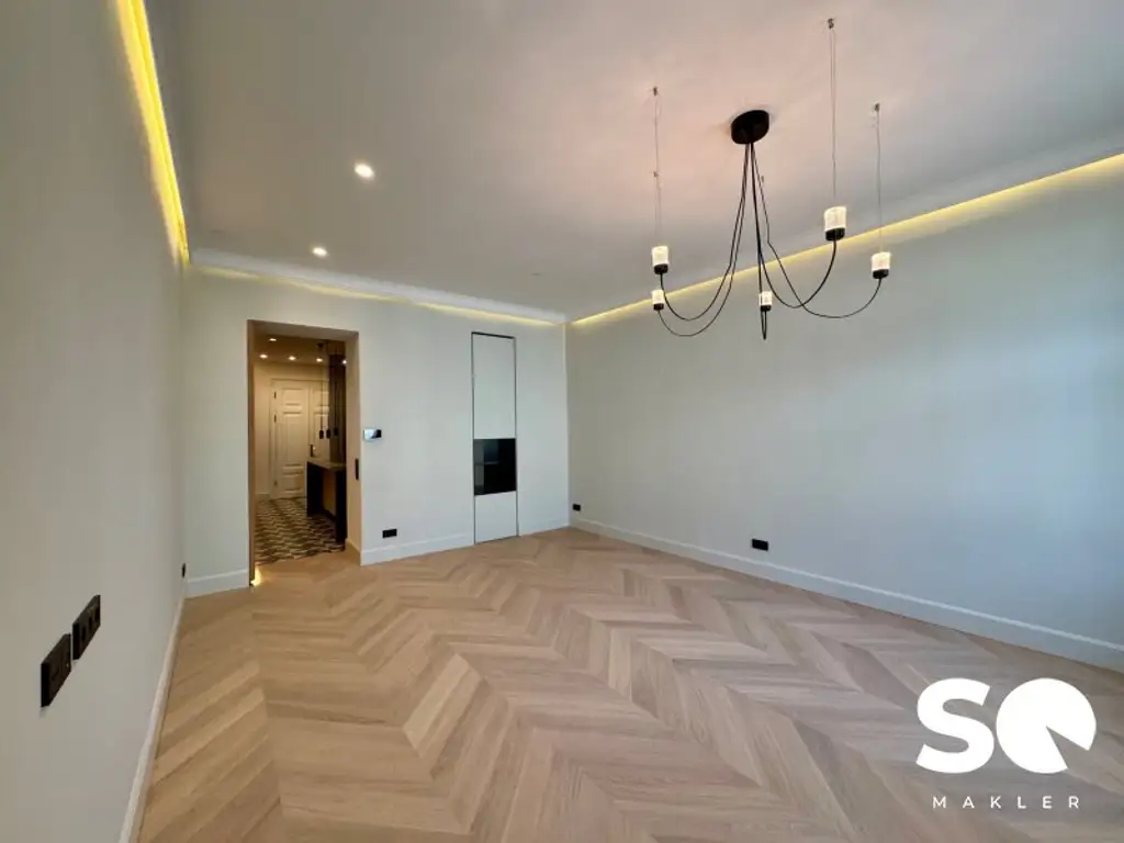 #SQ - ELEGANTER ERSTBEZUG IN ZENTRALER LAGE: STILVOLL SANIERTE ALTBAUWOHNUNG NÄHE INNENSTADT