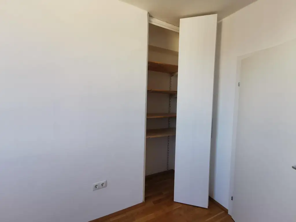 Helle 3-Zimmer-Wohnung mit Loggia - WG geeignet!