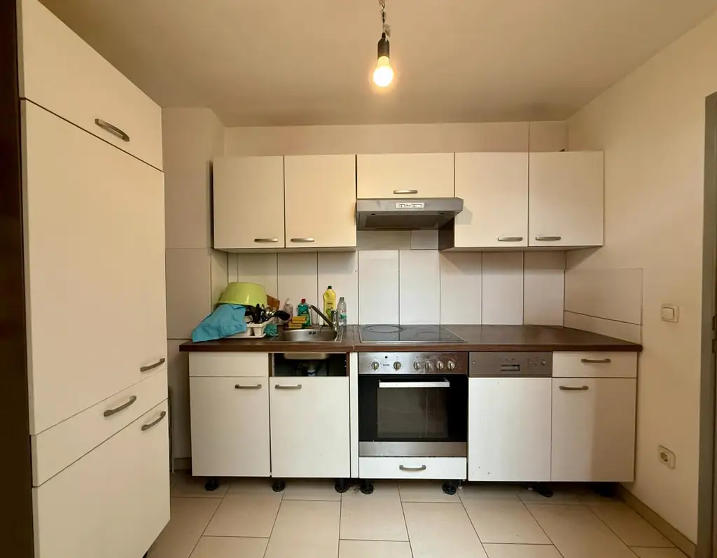 Großzügige 3-Zimmer-Wohnung mit Terrasse und Parkplatz