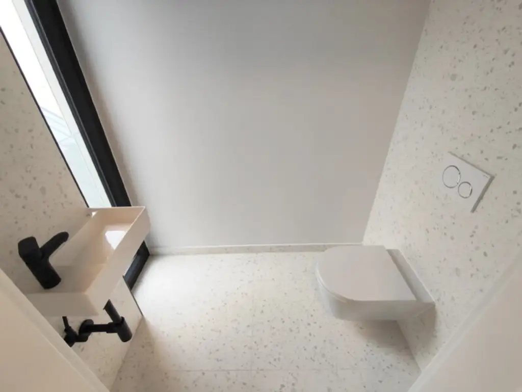 Krongasse! Erstbezug Penthouse mit 3 Terrassen und privatem Liftzugang auf frisch saniertem Altbau! Top17