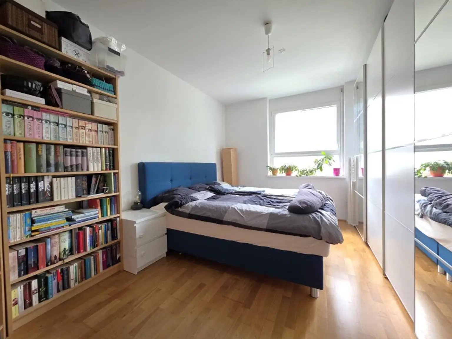 Modernes Wohnerlebnis mit ruhigem Balkon!