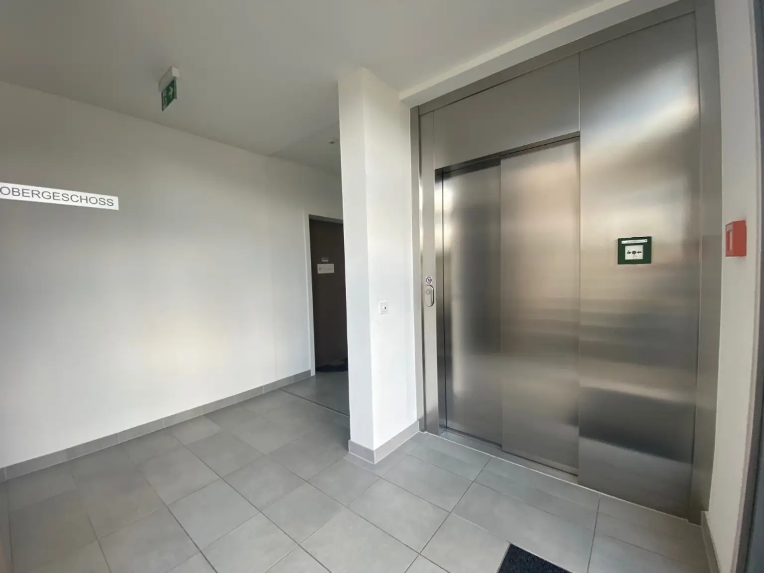18 | NEU ++ VIER Zimmer mit TERRASSE und GARAGENPLATZ | Prima Service Immobilien