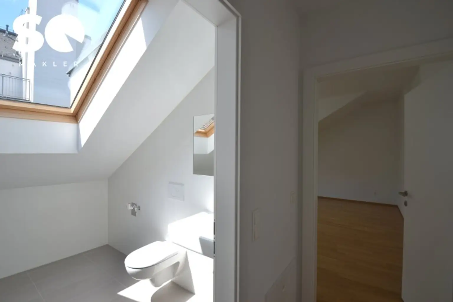 2. Etage: Bad/ Schlafzimmer