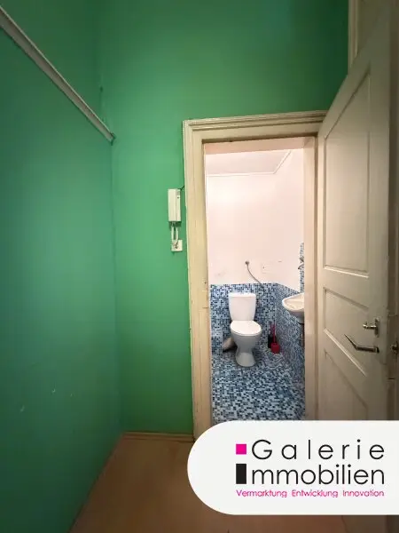 Absolut ruhige, sanierungsbedürftige Stadtwohnung beim Museumsquartier