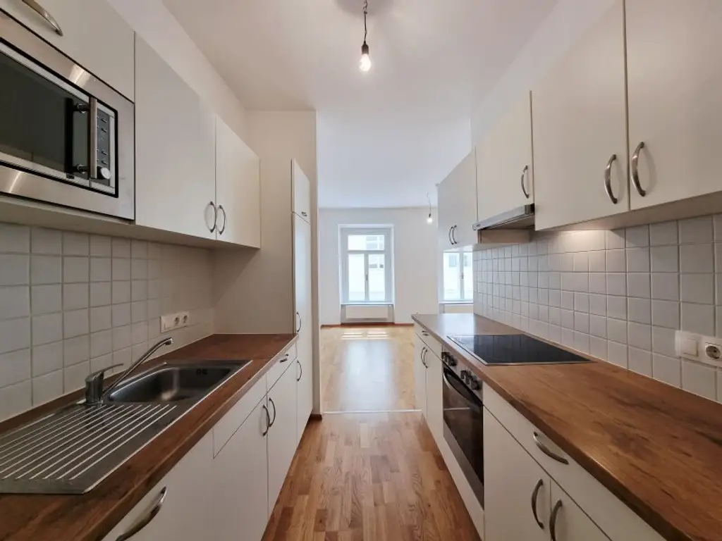 Historischer Charme trifft modernes Wohnen – 2,5-Zimmer-Wohnung in der Rathausgasse