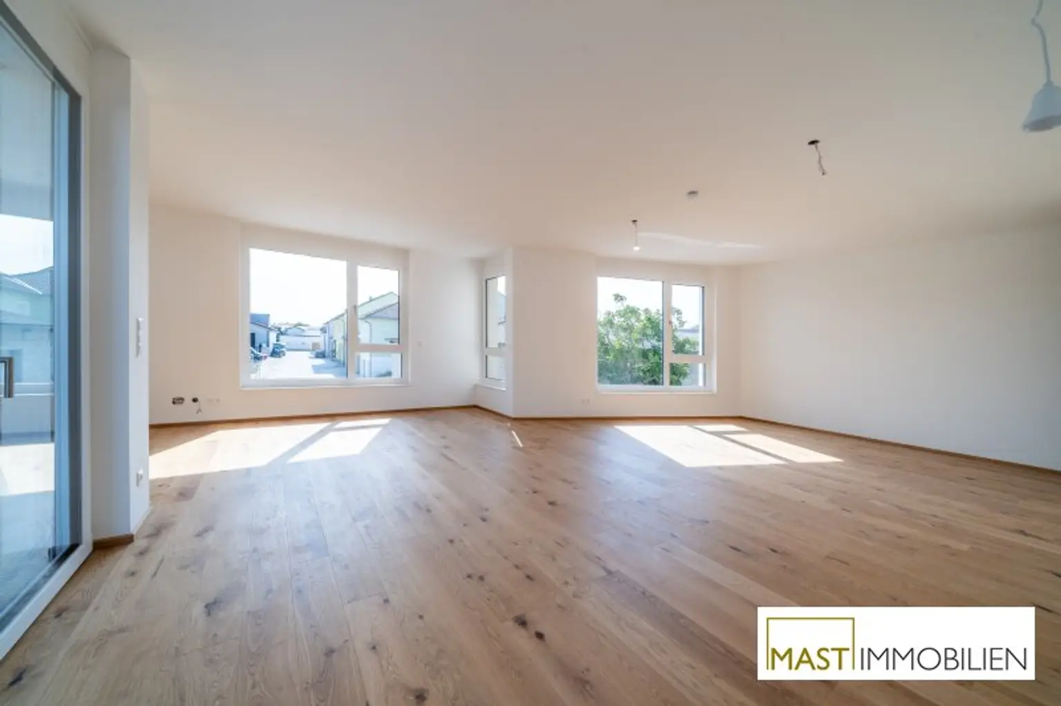 *Sommer 2025* Traumhafte 3-Zimmer Wohnung mit rund 80 qm Terrasse