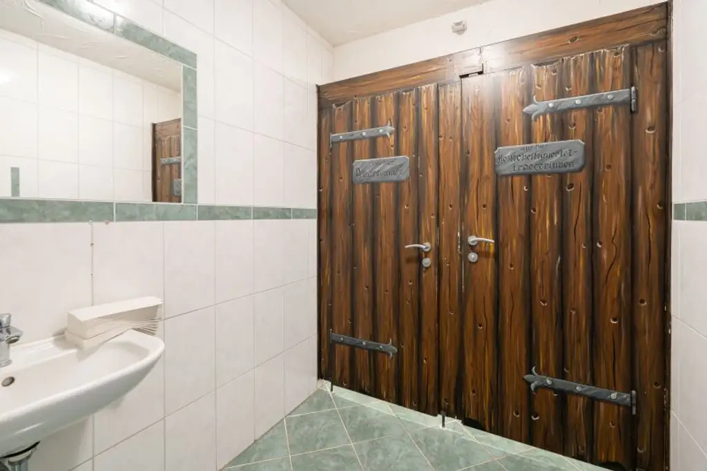 Neuhofen an der Krems, Haus mit Kleinwohnungen und Zimmer zu kaufen! PROVISIONSFREI