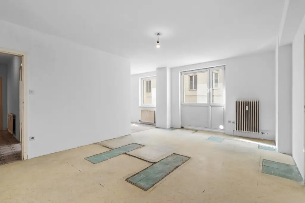 Geräumige 3-Zimmer-Wohnung in 1150 Wien/sanierungsbedürftig /WG möglich