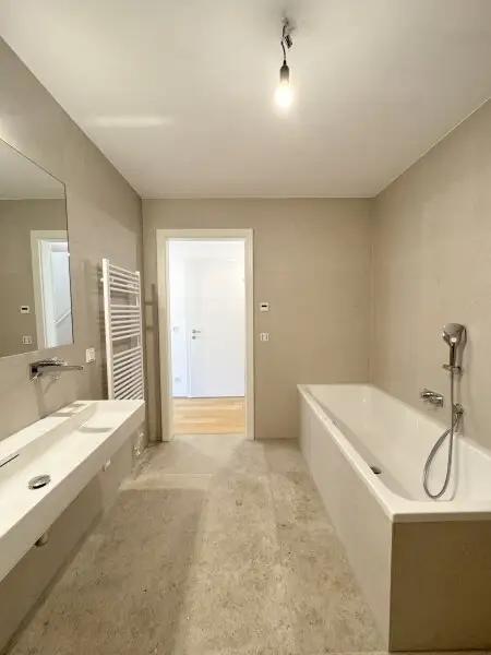 Moderne Erstbezugswohnung mit Balkon und Garage in 1210 Wien – Ihr neues Zuhause!