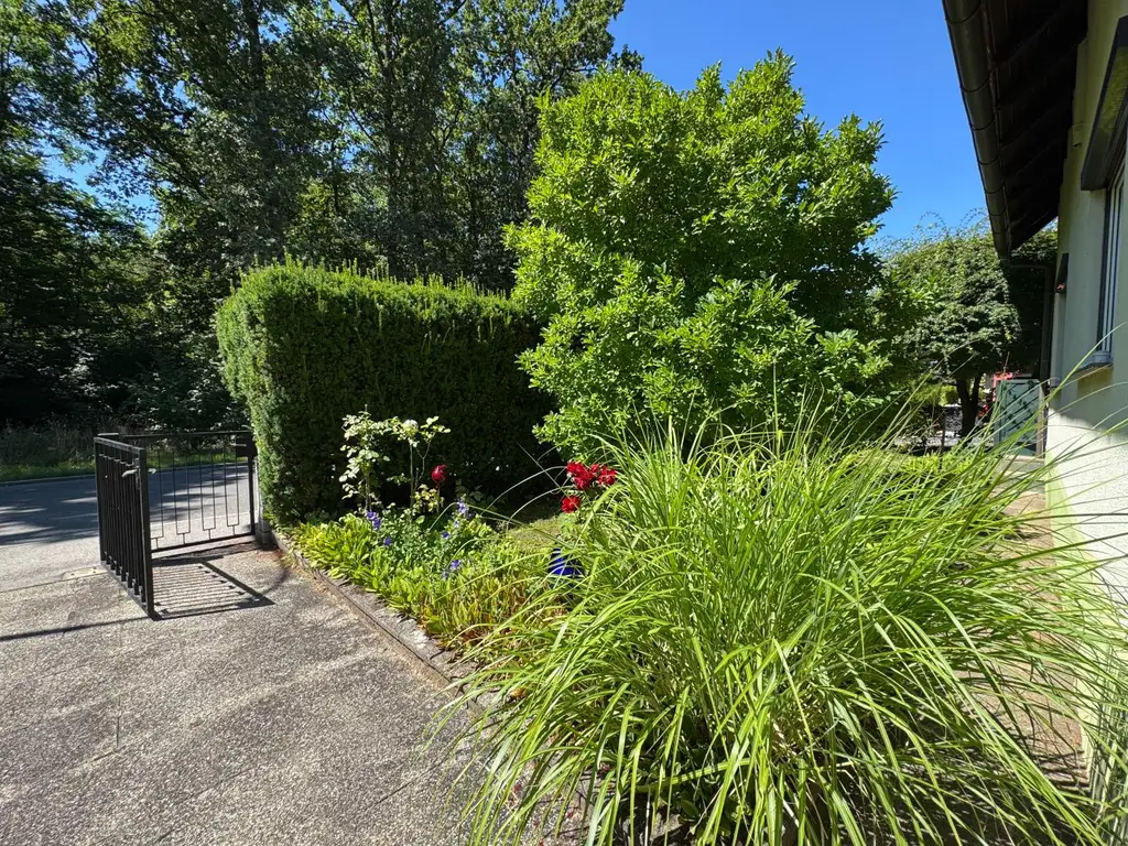 Familientraum mit Blick in den Schachterlwald – Welzenegg