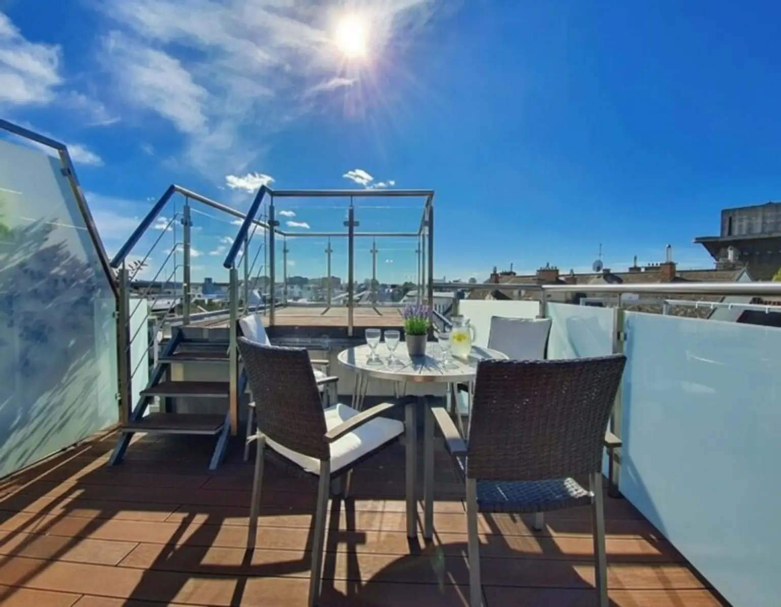 große Terrassen mit Weitblick