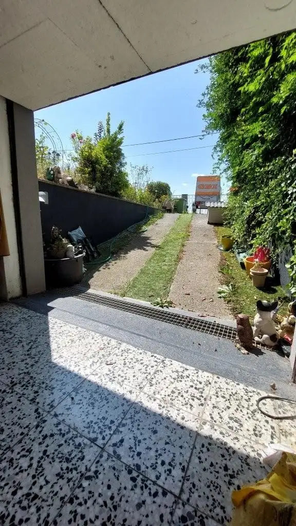 "Miethaus mit Terrasse und Garten - Breitenlee - Neuessling"