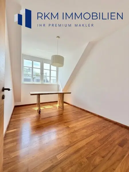 Arbeitszimmer