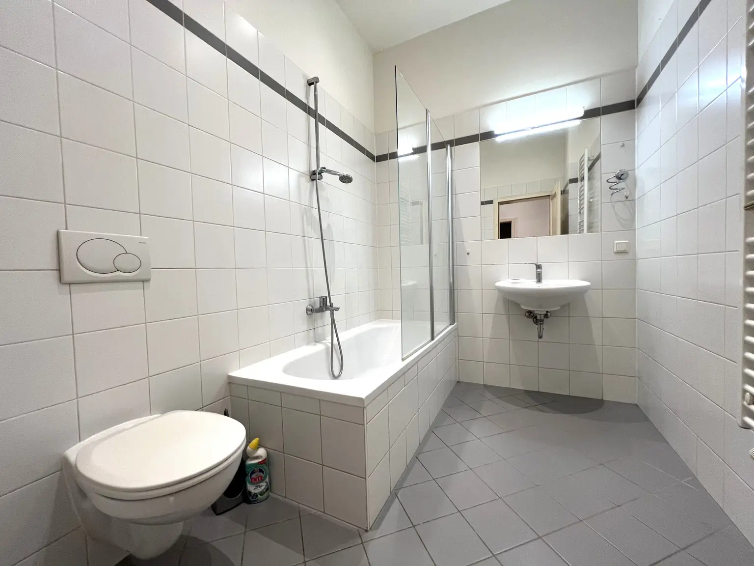 Schöne 2-Zimmerwohnung nahe Volkstheater