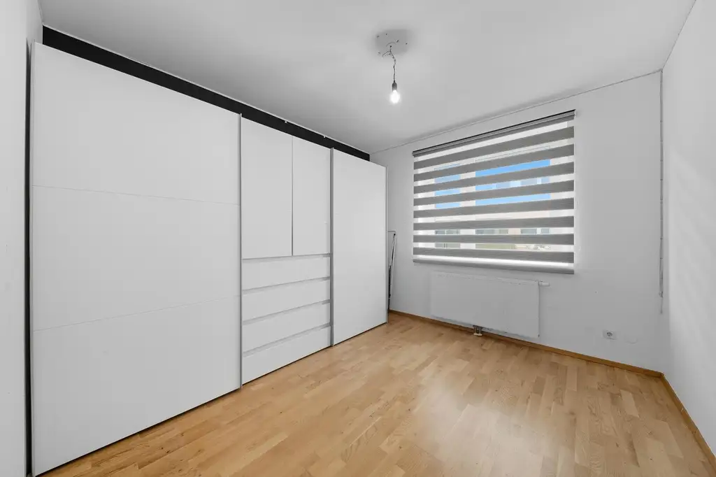 Neuwertige 4-Zimmer Wohnung mit Terrasse und Tiefgaragenplatz in Korneuburg!