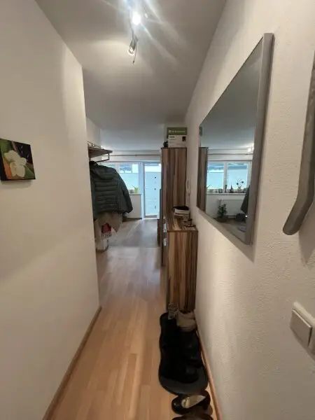 WIESING - Sonnige, sehr gut eingeteilte 3 Zi.-Mietwohnung mit Terrasse und kleinem Garten