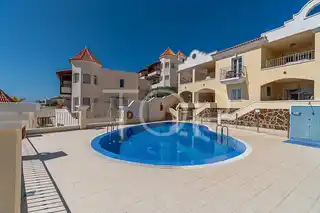 Apartament-La-Caleta-Swimmingpool -Tenerife-4