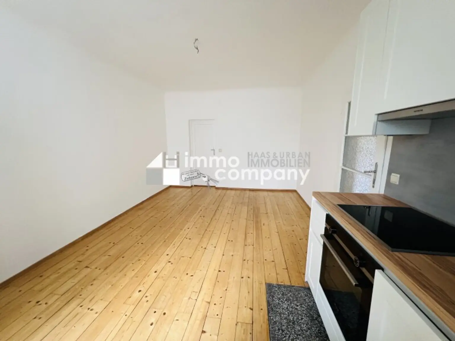 Neue schöne Wohnung mit herrlicher Aussicht! 8. Bezirk. U6 und U2!