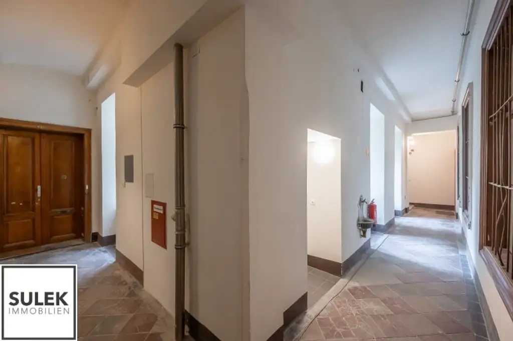 *** Fugbachgasse 7: Generalsanierte 3 Zimmer Altbauwohnung mit praktischem Grundriss und Balkon *** Nähe Augarten ***