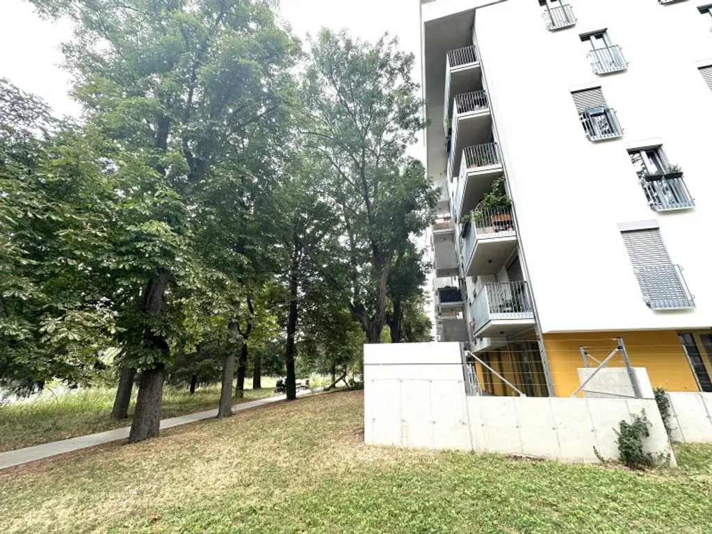 Wunderbare 2-Zimmer Wohnung in ruhiger Lage mit Blick über die Skyline! Ab 01.11