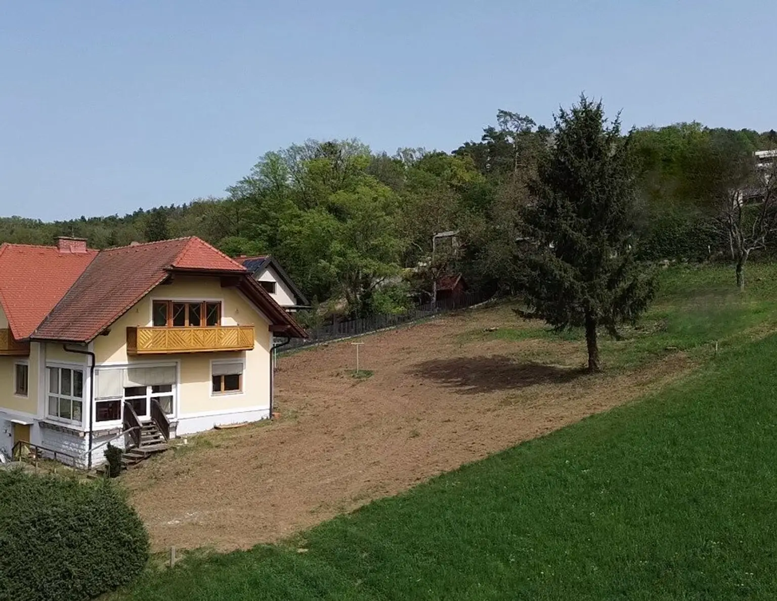 Liegenschaft in Graz-Andritz: Sonnige Hanglage, vielseitige Gestaltungsmöglichkeiten, ideal für Familien und Investoren
