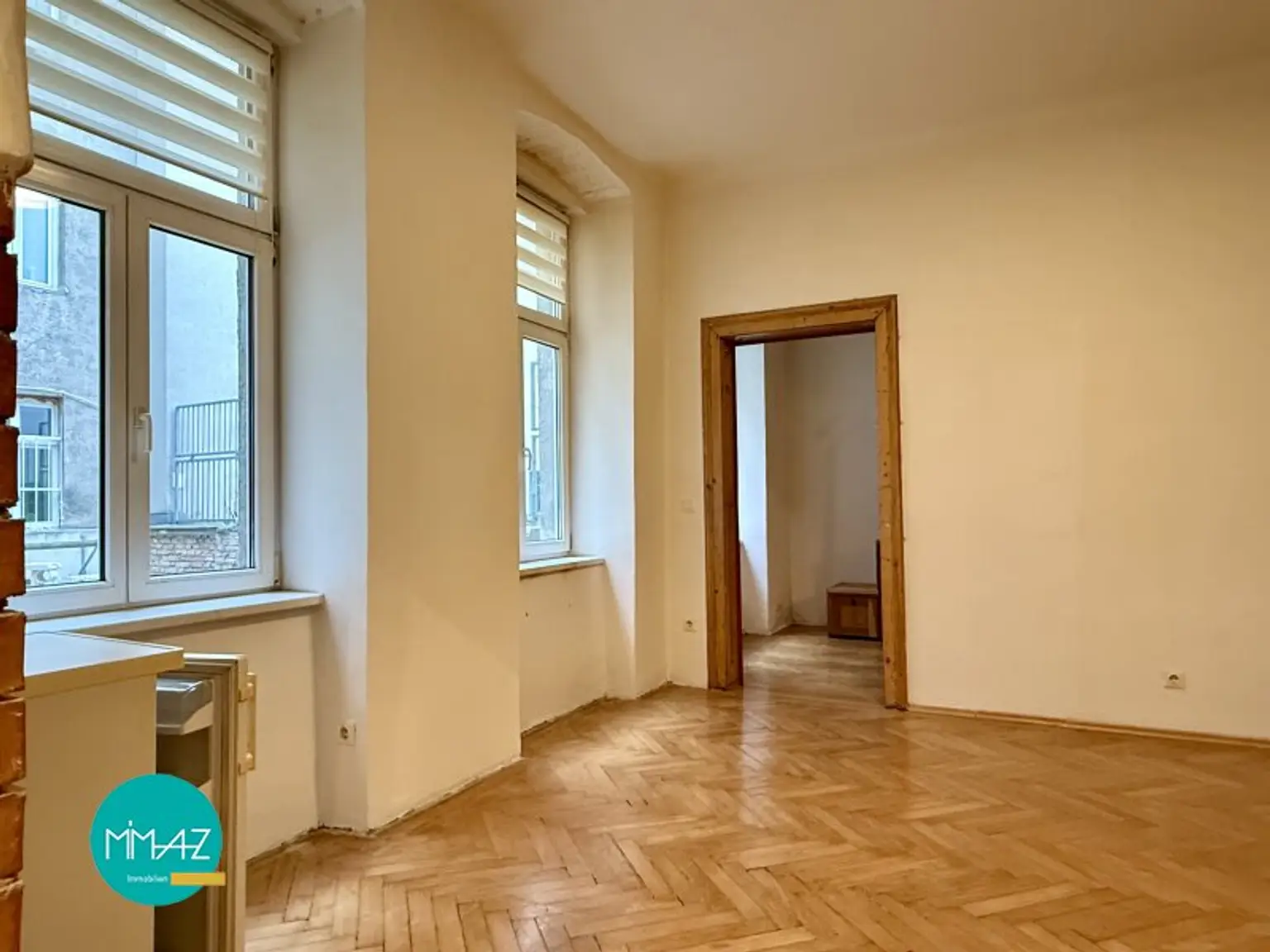 Urban & ruhig zugleich! Helle 2-Zimmerwohnung mit Altbauflair & 3-Meter-Raumhöhe! Sehr gute Infrastruktur!